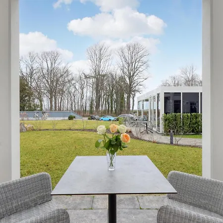 Baltischer Hof 19 *